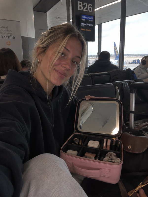 Marta G. | NHÔE Vanity Case™